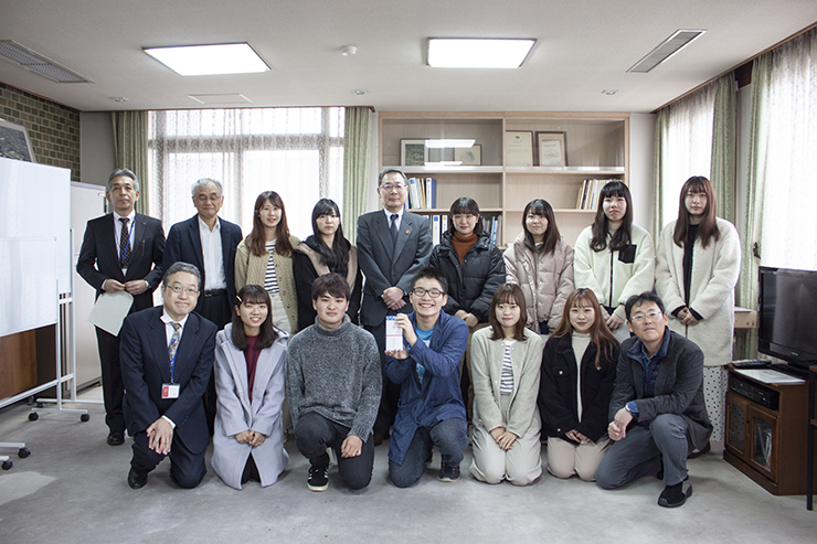 赤い羽根ボールペン応援プロジェクト贈呈式 赤い羽根ボールペン応援プロジェクト贈呈式